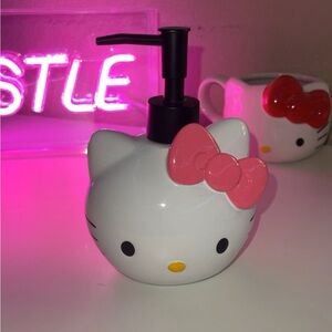 Hello Kitty soap dispenser